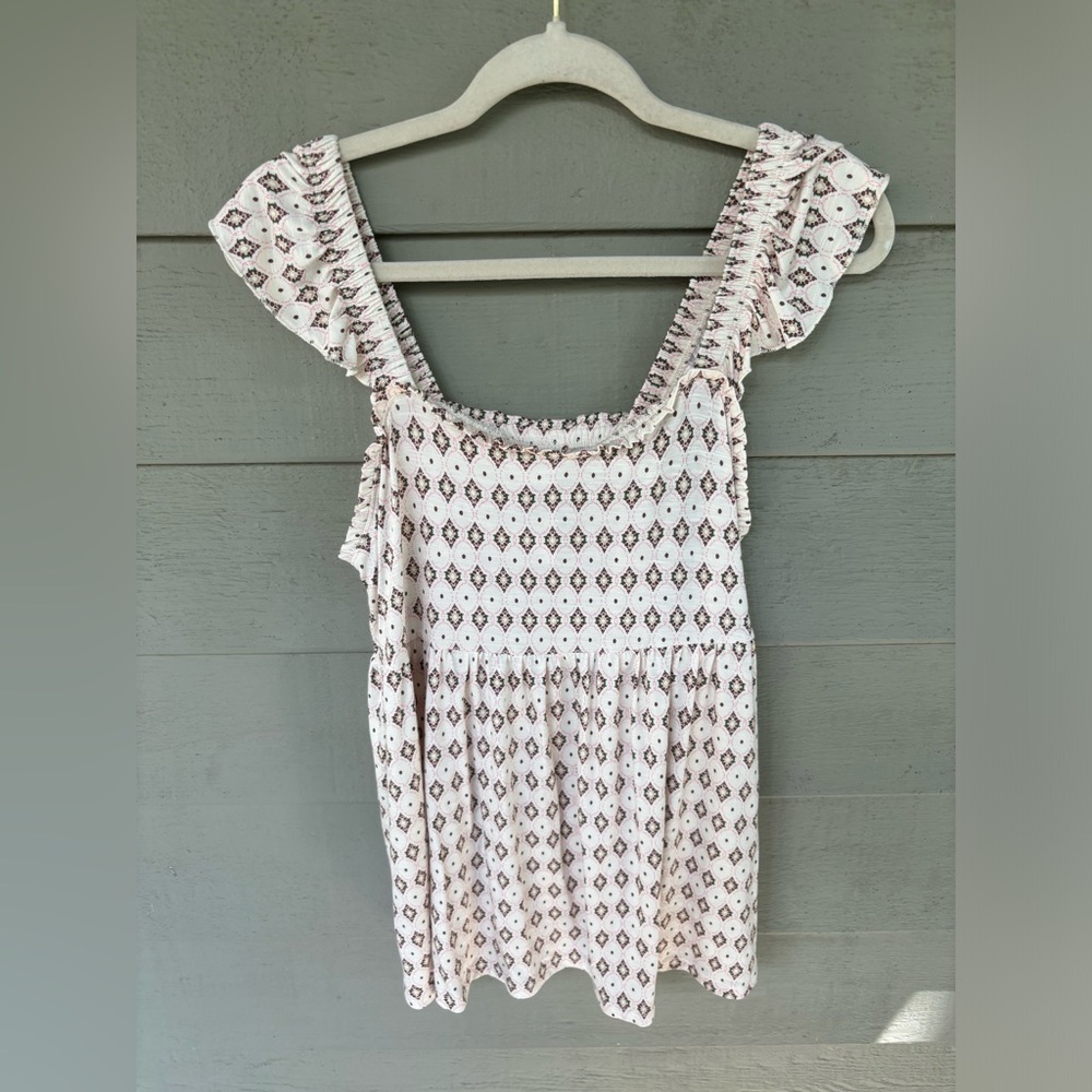 torrid White Printed Ruffle Sleeve Smocked Top